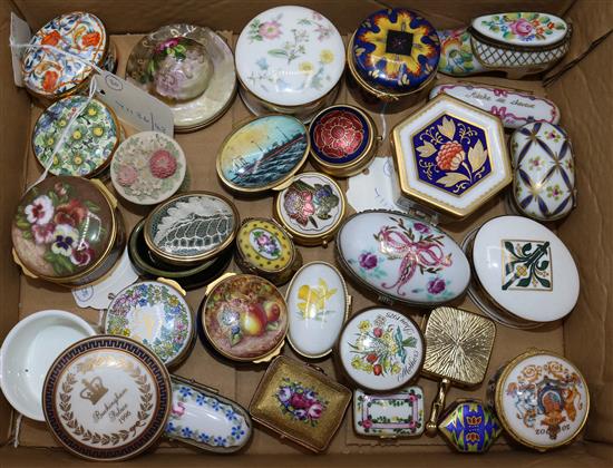 Collection of enamel and ceramic patch boxes, various (30)